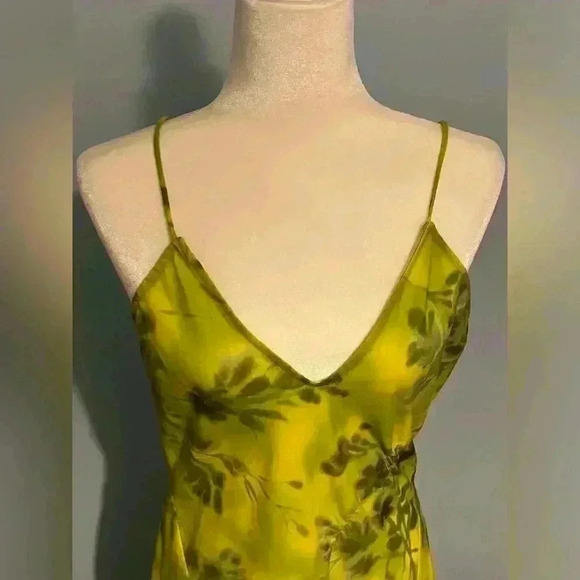 Zara Women’s Floral Vibrant Green Maxi Dress size Large - Picture 5 of 14